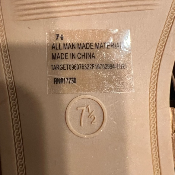 NWT Neutral Slide Sandal with Chucky Rhinestones Sz: 7.5 - Picture 4 of 7